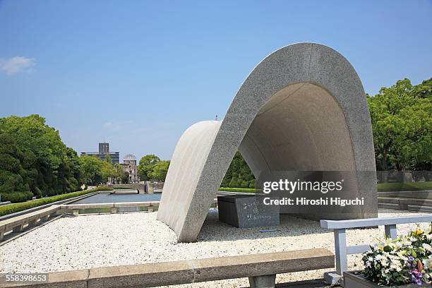 atomic bomb dome, hiroshima - hiroshima peace memorial park stock pictures, royalty-free photos & images
