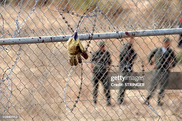 Razor Blood Photos and Premium High Res Pictures - Getty Images