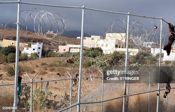 Razor Blood Photos and Premium High Res Pictures - Getty Images