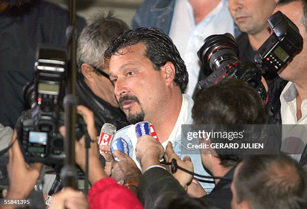 The secretary of the STC Alain Mosconi answers journalists' questions 03 October 2005 in Marseille after holding emergency talks with the French...
