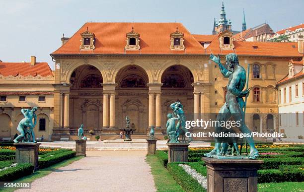 statues in wallenstein garden, wallenstein palace, prague, czech republic - expensive statue stockfoto's en -beelden