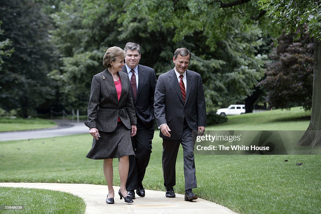 FILE - Harriet Miers On South Lawn