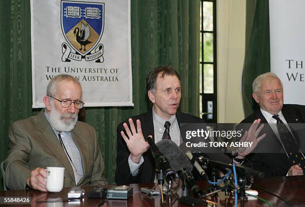 Robin Rye Warren 20 Dr Robin Warren Stock Photos, High-Res Pictures, and Images - Getty ...