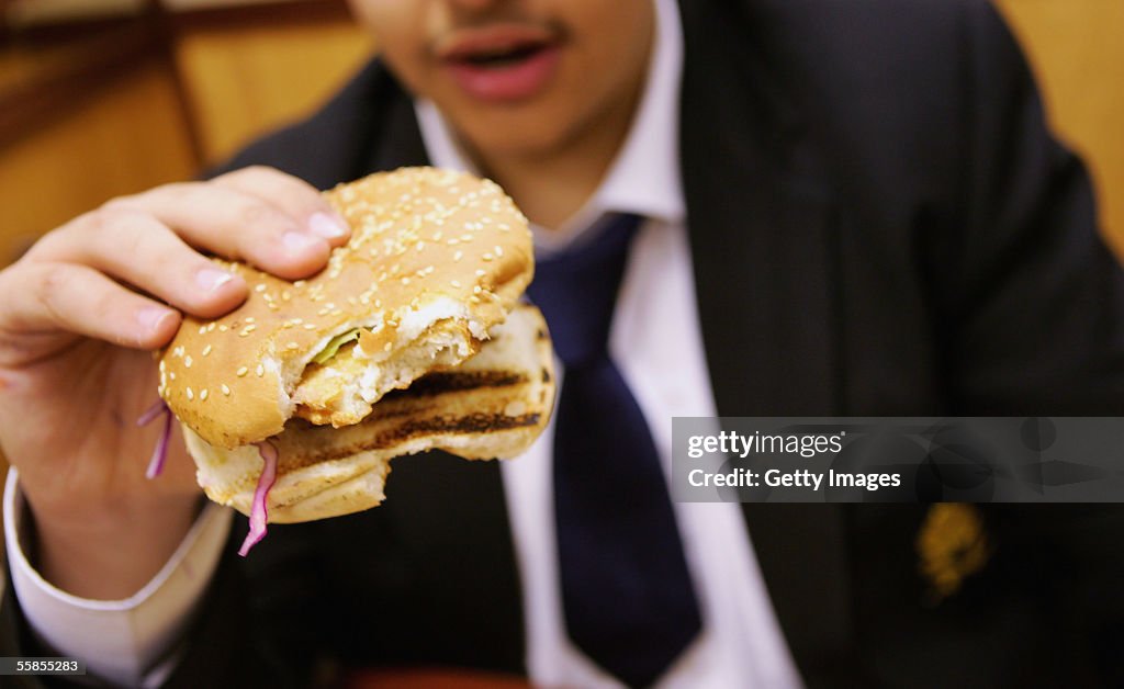 Schoolchildren Still Lured To Traditional Unhealthy Diet Options