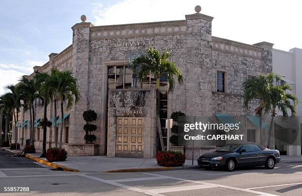 Jewelers is located on the corner of Worth Avenue and Hibiscus Avenue in Palm Beach, Florida.