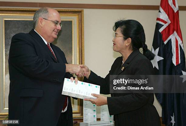 David Graham Ritchie 26 Jakarta David Ritchie Stock Photos, High-Res Pictures, and Images ...