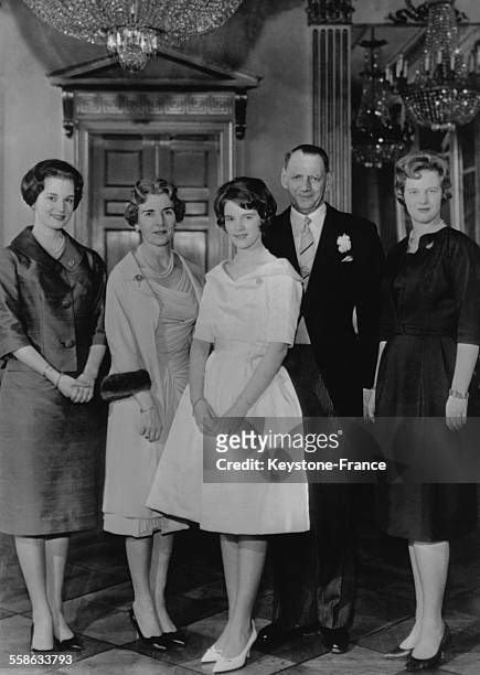L issue de la ceremonie de confirmation, de gauche a droite, au Palais royal, la Princesse Benedikte, la Reine Ingrid, la Princesse Anne-Marie, en...