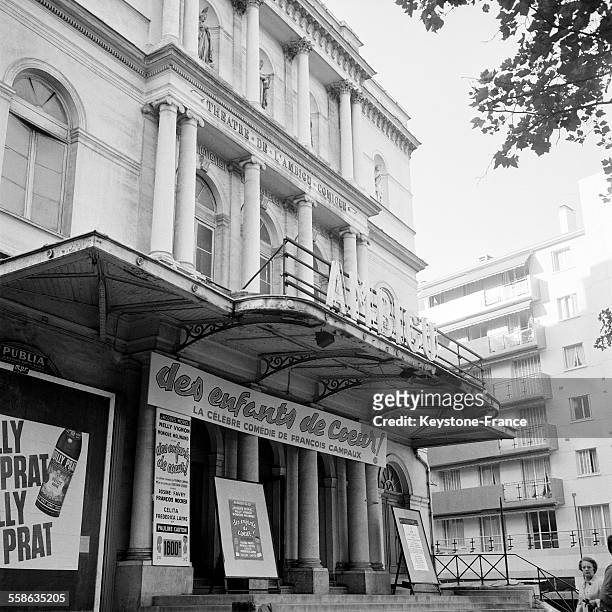 Vue de la façade du théâtre de l'Ambigu, l'un des plus anciens de Paris, qui va fermer définitivement ses portes pour faire place à un immeuble de...