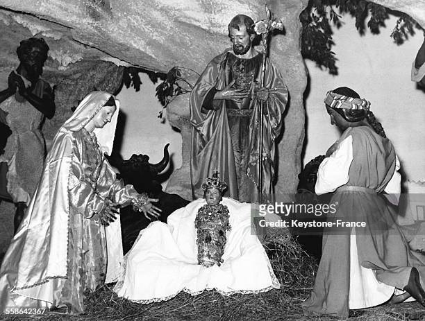 Une des plus fameuses creches des eglises romaines, la creche d'Ara Coeli, dans laquelle l'enfant Jesus est sculpte en bois d'olivier du jardin de...