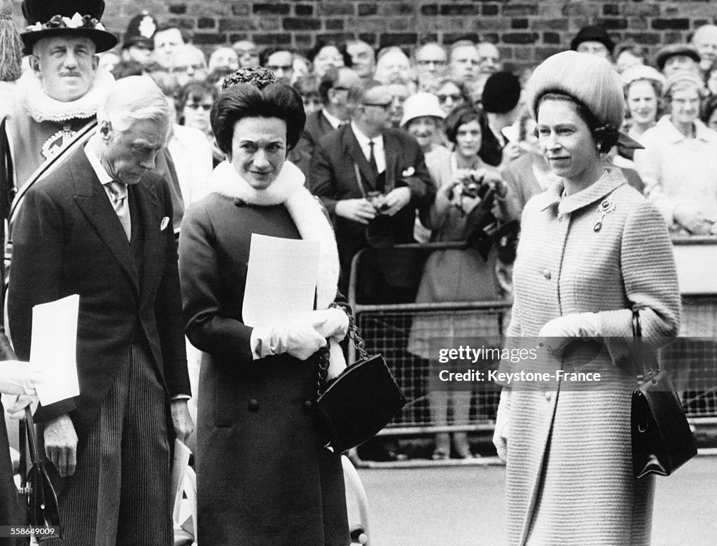 La Reine Elizabeth II, Le Duc de Windsor ex roi Edward VIII Et La Duchesse de Windsor Wallis Simpson Celebrent Le Centenaire De La Naissance De La Reine Mary