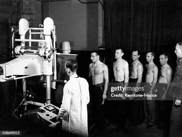 Salle de radiologie en Allemagne en 1943.