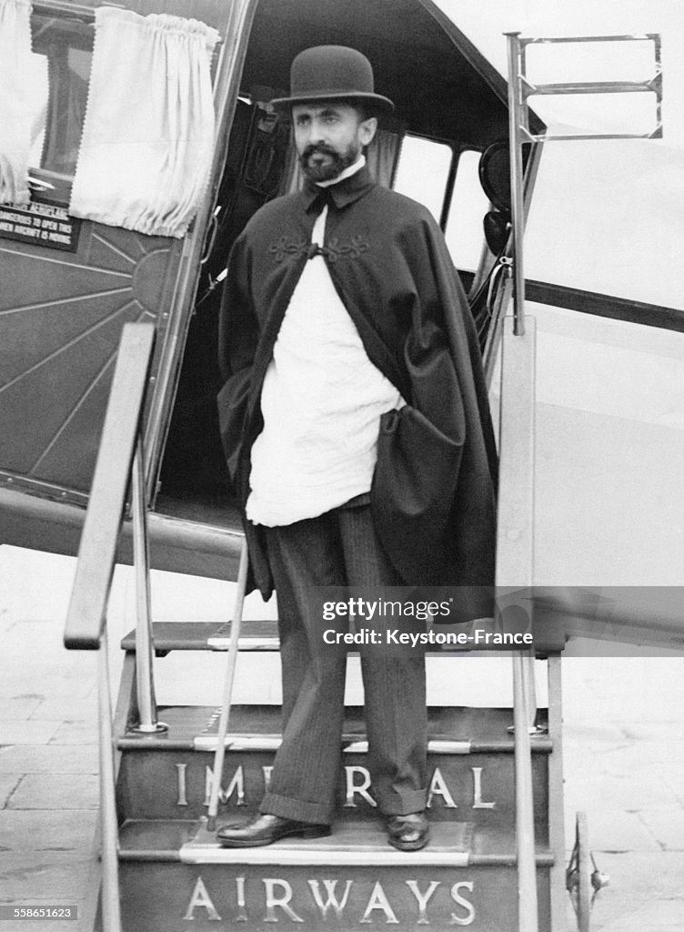 L'Empereur Haile Selassie En Partance Pour Geneve