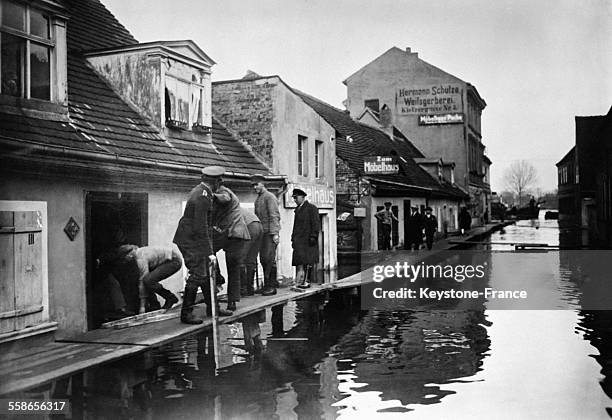 Une vue de la crue de Francfort-sur-l'Oder, Allemagne le 8 novembre 1930.