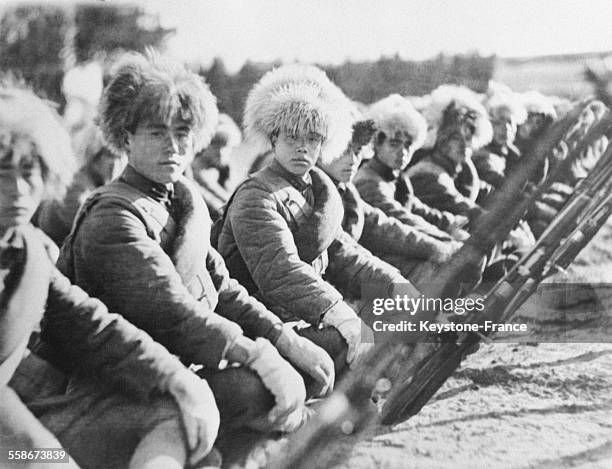 Soldats chinois dans une tranchée après la retraite des troupes nippones, en Chine le 31 décembre 1931.