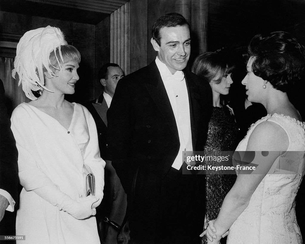 Sean Connery Et Son Epouse Rencontrent La Princesse Margaret