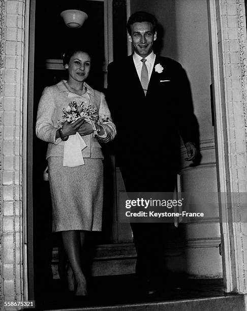 La Princesse Fadia, fille de l'ex-roi Farouk epouse civilement le geologue Pierre Orloff, a Londres, Royaume-Uni, 18 fevrier 1965.