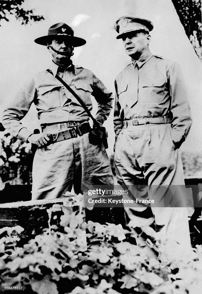 Le General Jonathan M Wainwright Et Le General Douglas MacArthur