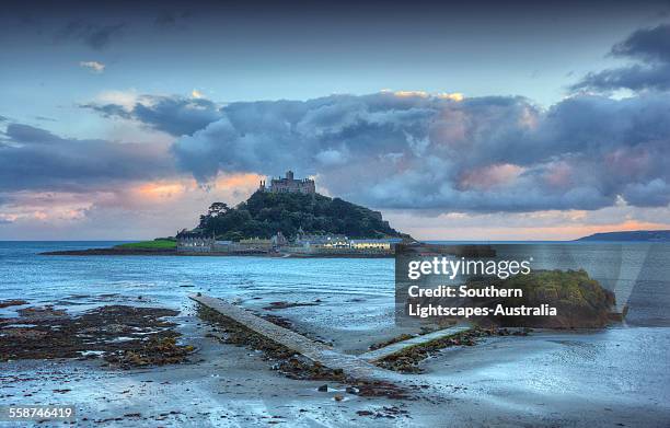 dawn light st. michael mount - cornwall england bildbanksfoton och bilder