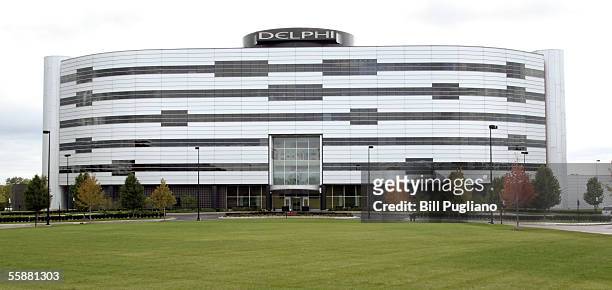 The world headquarters building of Delphi Automotive is pictured October 8, 2005 in Troy, Michigan. Delphi, the nation's largest automotive supplier,...