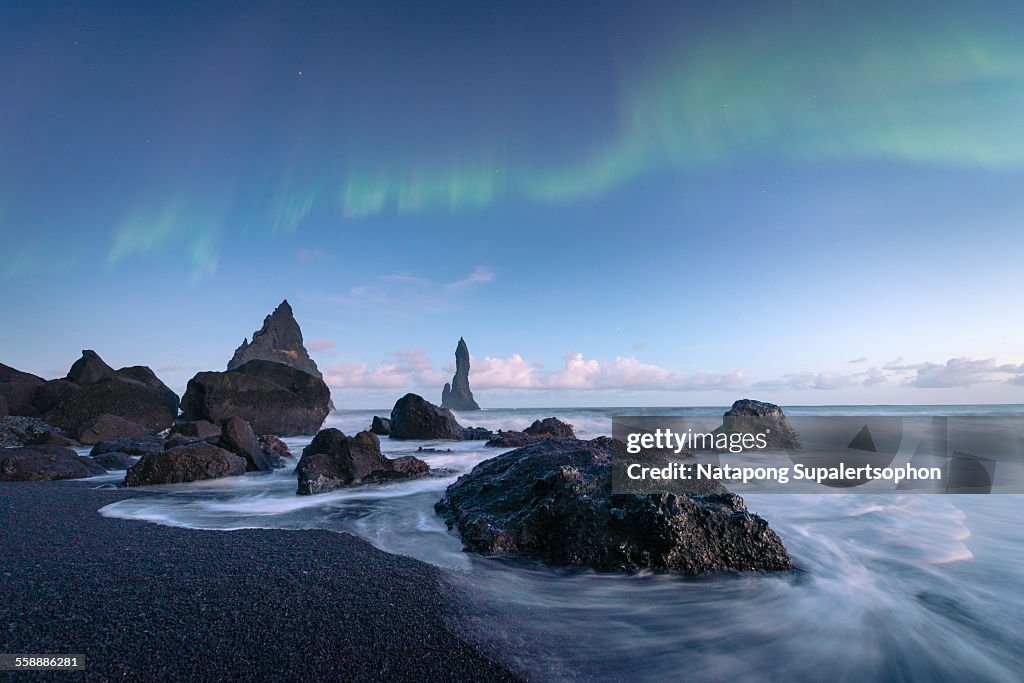 Wave and aurora