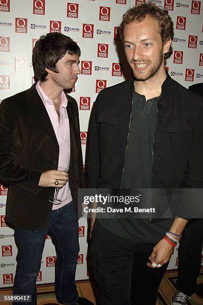 Noel Gallagher and Chris Martin attend The Q Awards, the annual magazine's music awards, at Grosvenor House on October 10, 2005 in London, England.