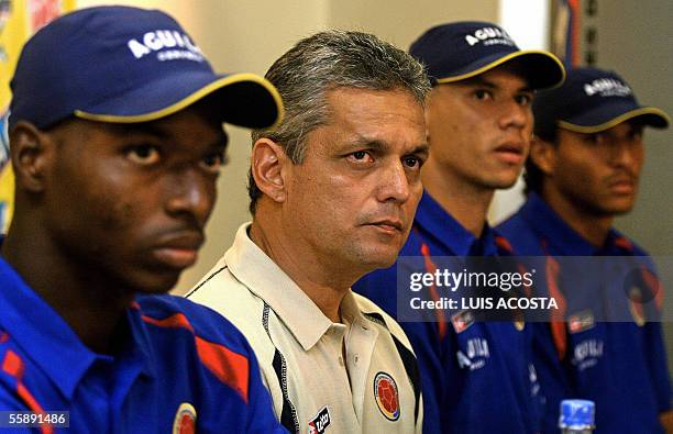 El tecnico de la seleccion Colombia Reinaldo Rueda y los jugadores Guason Renteria Samuel Vanegas y Oscar Passo eschucan preguntas durante una rueda...