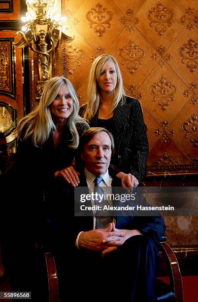 Guenther Netzer poses with his wife Elvira Netzer and daughter Alana Netzer during the reception of the Senate of Hamburg at City Hall October 11,...