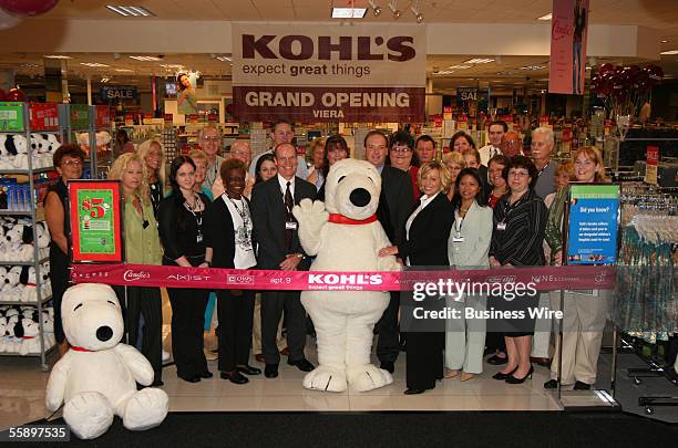 Kohl's Executives Photos and Premium High Res Pictures - Getty Images