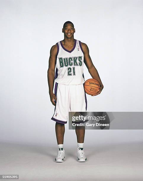 Bobby Simmonds 1,828 Bobby Simmons Basketball Stock Photos, High-Res Pictures, and ...