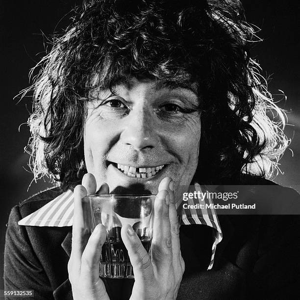 Scottish singer Alex Harvey of The Sensational Alex Harvey Band, London, 20th October 1975.