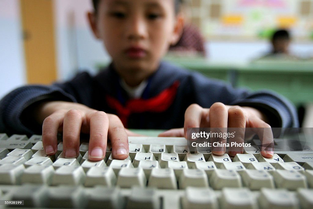 Students At The Xian School For The Blind And Deaf-mute