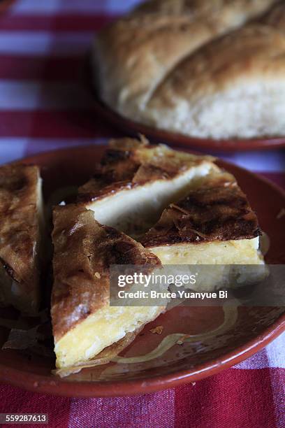 potato cakes and soda bread - pastel de patata fotografías e imágenes de stock