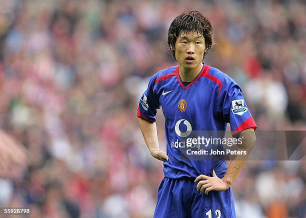 Ji-Sung Park of Manchester United in action during the Barclays Premiership match between Sunderland and Manchester United at the Stadium of Light on...