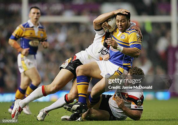 Willie Poching of Leeds charges through the Bradford defence during the Engage Super league Grand Final between Leeds Rhinos and Bradford Bulls at...