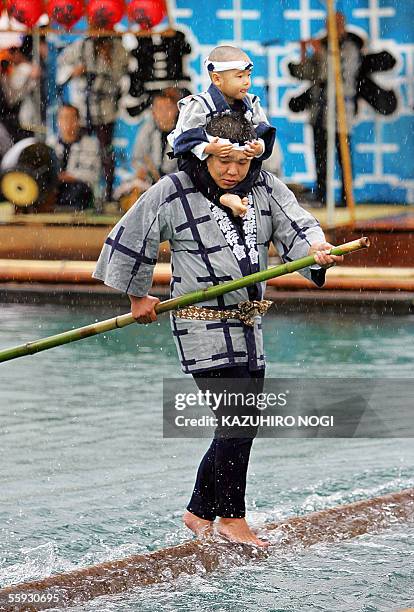 Japanese Raft 101 Kawanami Stock Photos, High-Res Pictures, and Images - Getty Images