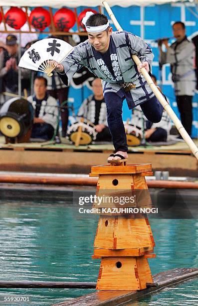 Japanese Raft 101 Kawanami Stock Photos, High-Res Pictures, and Images - Getty Images