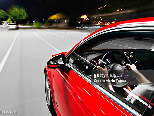 night drive - auto rot stock-fotos und bilder