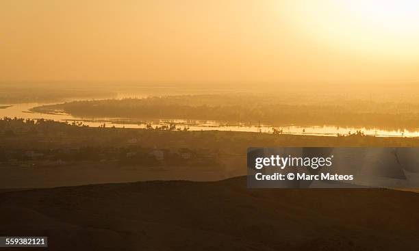 sunrise over the nile - marc mateos stock pictures, royalty-free photos & images