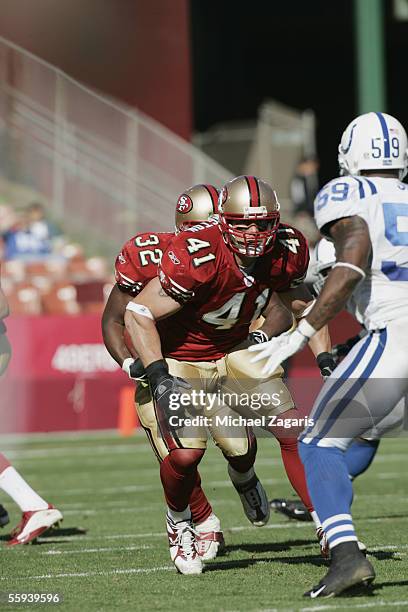 Chris Hetherington of the San Francisco 49ers blocks against the Indianapolis Colts during an NFL game at Monster Park on October 9, 2005 in San...
