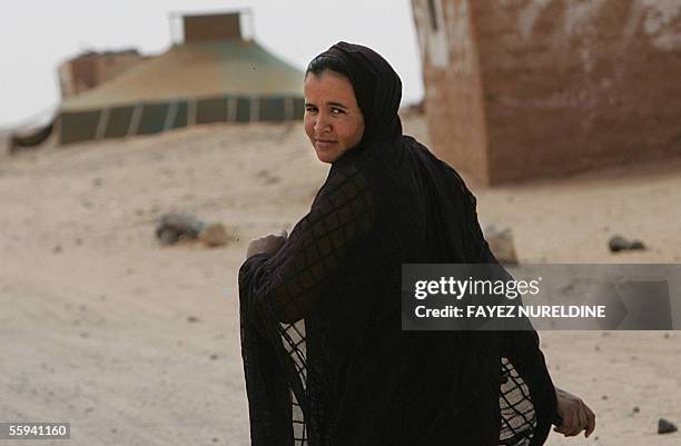 Saharian 54 Saharian Desert Stock Photos, High-Res Pictures, and Images - Getty ...