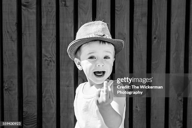 flip it - kid middle finger imagens e fotografias de stock