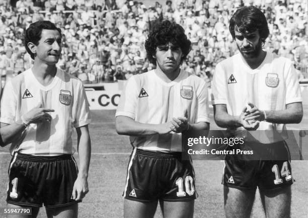 From left to right, Argentinian footballers Osvaldo Ardiles, Diego Maradona and Jorge Olguin shortly before their World Cup match against Brazil, 1st...