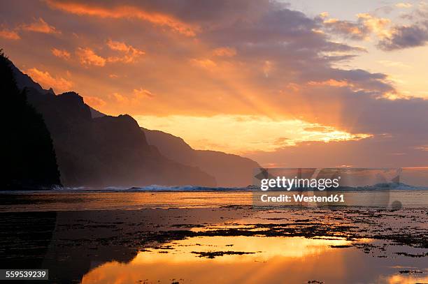usa, hawaii, hanalei, sunset at kee beach and view to na pali coast - na pali coast stock pictures, royalty-free photos & images