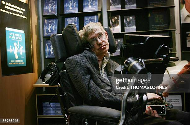 Germany: British physicist Stephen Hawking visits his German publisher Rowohlt's stand at the Frankfurt Book Fair 19 October 2005. The Frankfurt book...