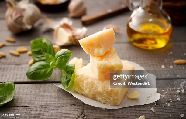 ingredients of basil pesto - parmesan fotografías e imágenes de stock