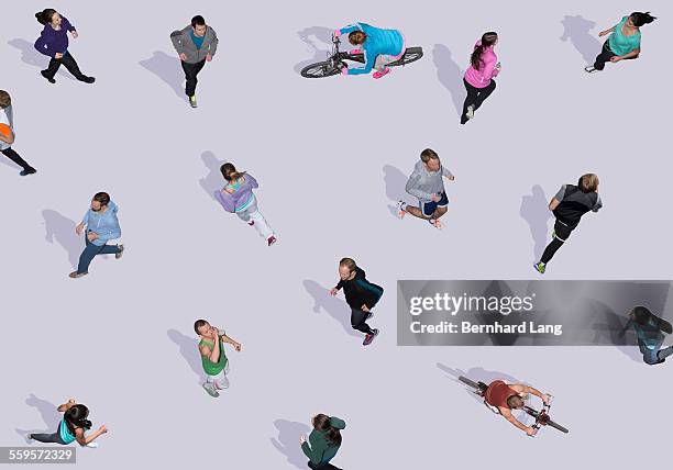 group of young people doing sports, aerial views - people walking from above stock-fotos und bilder