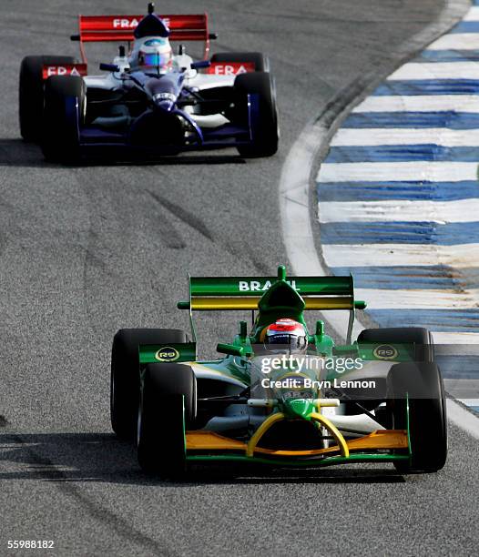 Nelson Piquet Jr of Brazil in action the A1 Grand Prix of Nations Feature Race at the Circuito Estoril on October 23, 2005 in Estoril, Portugal.