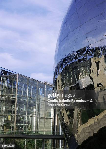 france, paris, the geode at la villette - la villette stock-fotos und bilder