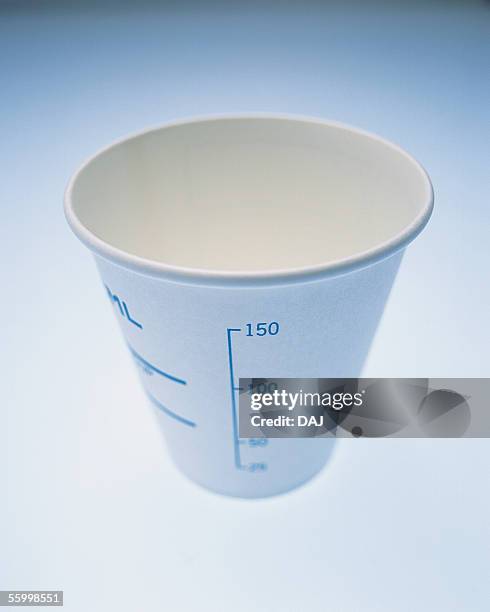 paper cup of urine - urine cup stock pictures, royalty-free photos & images