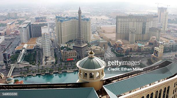 An aerial photo shows Bally's Las Vegas the Paris Las Vegas and the Aladdin Casino & Resort across from the Bellagio tower October 19, 2005 in Las...